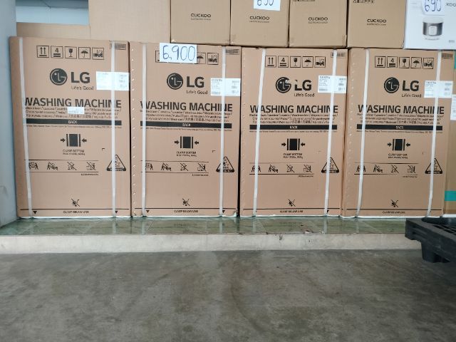 เครื่องซักผ้าถังเดี่ยว LG ระบบอินเวอร์เตอร์ 13 กิโลเป็นสินค้าใหม่มือ 1 ประกันศูนย์ LG ราคา 6,900 บาทสนใจโทร 085-386-1317 รูปที่ 2