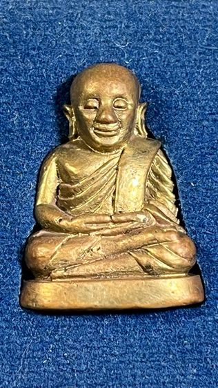 หลวงพ่อเงิน วัดบางคลาน รุ่นเมตตาบารมี เนื้อทองเหลือง พ.ศ.2545 พร้อมตลับเดิม รูปที่ 3