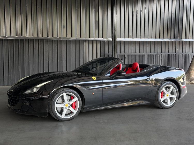รถ Ferrari California T 3.9 สี ดำ