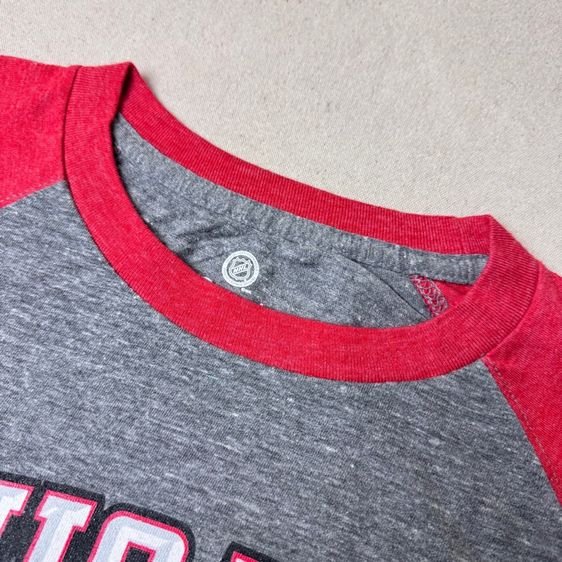 เสื้อยืดแขนยาว NHL x Chicago Size L  รูปที่ 4