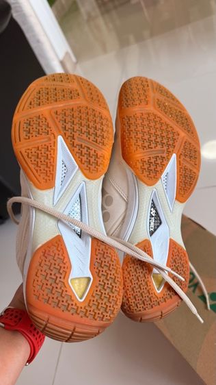 รองเท้าแบดมินตัน Yonex แท้ รูปที่ 6
