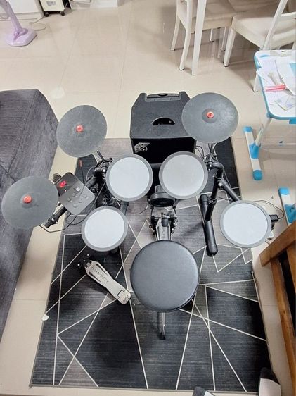 ขายกลองชุดไฟฟ้า เก้าอี้ ลำโพง พรม รูปที่ 2