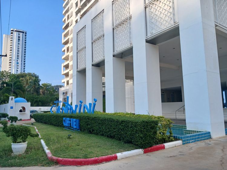 อื่นๆ ไม่อนุญาต ตกแต่งครบ สร้างเสร็จก่อน 2010 ห้องพักตากอาาศ