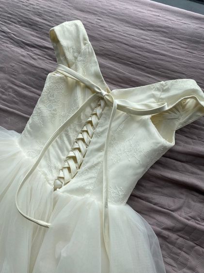 ชุดเดรสสีขาว  รูปที่ 4