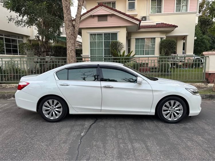 Honda Accord 2013 2.0 EL Sedan เบนซิน ไม่ติดแก๊ส เกียร์อัตโนมัติ ขาว รูปที่ 2