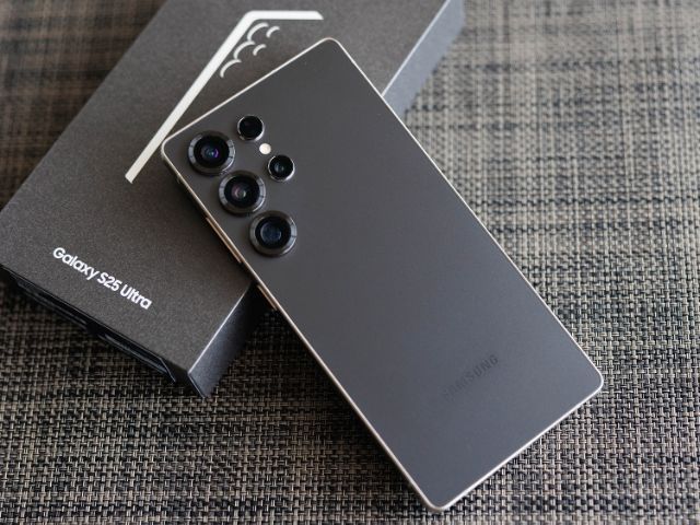 Galaxy S25 Ultra 512 GB Samsung S25 Ultra SSCare ถึง 1กพ69