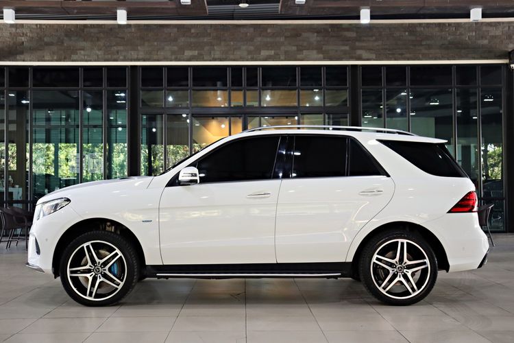 Mercedes-Benz GLE-Class 2017 GLE500 Utility-car ปลั๊กอินไฮบริด (PHEV) ไม่ติดแก๊ส เกียร์อัตโนมัติ ขาว รูปที่ 3