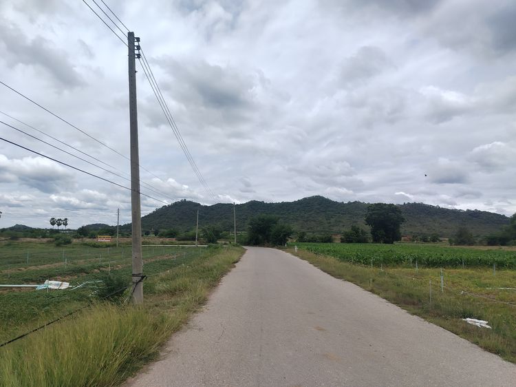 รางวัลชีวิต ที่ดินปลูกบ้านในฝัน โฉนดครุฑแดง ท่าม่วง กาญจนบุรี แบ่งล๊อคขาย2ไร่ ใกล้กทม.แค่1ชม.กว่า เชิงเขา ติดห้วย น้ำไฟพร้อม 2ไร่เพียง6แสน9 รูปที่ 3