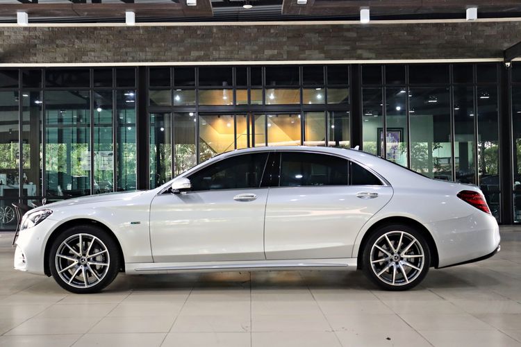 Mercedes-Benz S-Class 2019 S560 Sedan ปลั๊กอินไฮบริด (PHEV) ไม่ติดแก๊ส เกียร์อัตโนมัติ บรอนซ์เงิน รูปที่ 3