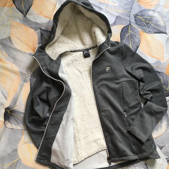 อื่นๆ เสื้อแจ็คเก็ต | เสื้อคลุม เทา แขนยาว FILA Fleece Jacket  เสื้อกันหนาวมีฮู้ด มือสอง ไซส์M สภาพเยี่ยม