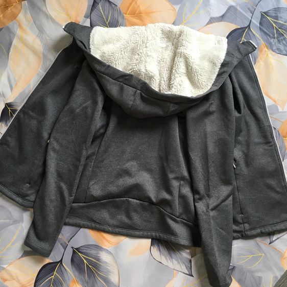 FILA Fleece Jacket  เสื้อกันหนาวมีฮู้ด มือสอง ไซส์M สภาพเยี่ยม รูปที่ 3