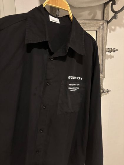 เสื้อเชิ้ตแบรนด์ รูปที่ 2