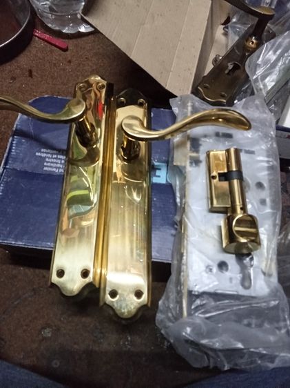 ทีจับประตู