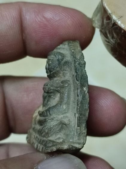 ลพ.โต ปางมารวิชัย เนื้อดิน กรุบางกระทิง อยุธยา

 รูปที่ 3