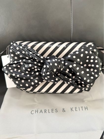 New Charles and Keith ลายขาวดำ รูปที่ 2