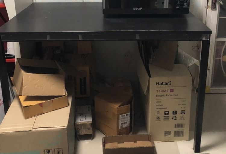 อื่นๆ ไม้ โต๊ะ สีดำ มือสอง