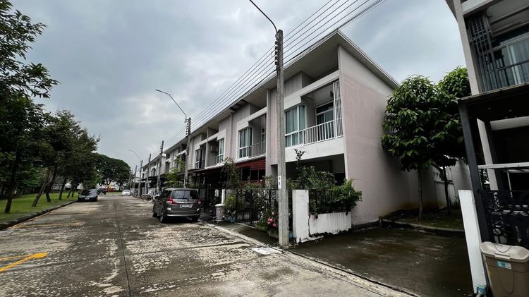 Prinsiri มีบางส่วน ขายบ้านทาวน์โฮมหลังมุม พลังดี บ้านเลขมงคล ลงท้าย 363 ( 3 ตัวตรง 17 ม.ค. 69) รูปที่ 3