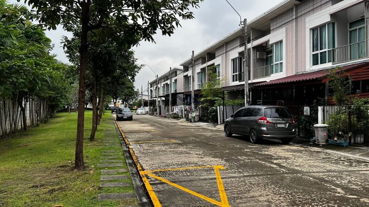 Prinsiri มีบางส่วน ขายบ้านทาวน์โฮมหลังมุม พลังดี บ้านเลขมงคล ลงท้าย 363 ( 3 ตัวตรง 17 ม.ค. 69) รูปที่ 4
