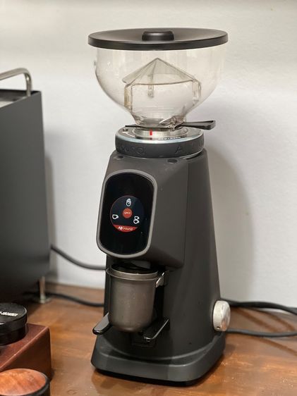 เครื่องชงกาแฟ Sanremo Cube Black + เครื่องบดกาแฟ Fiorenzato AllGround Classic ตั้งที่บ้านใช้น้อยมาก รูปที่ 3