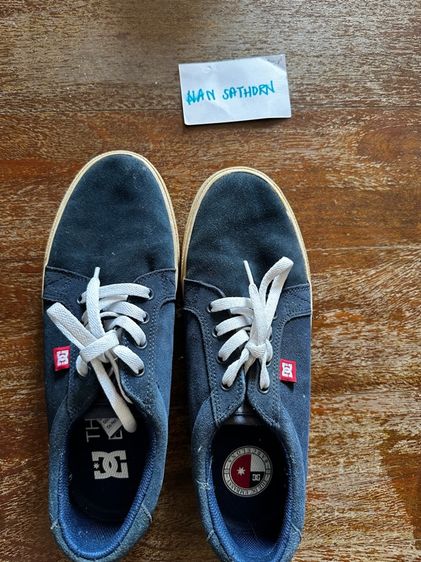 รองเท้า DG 44.5