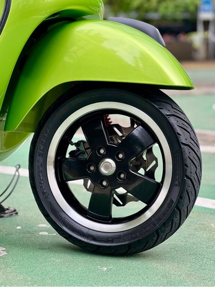 Vespa GTS SUPER 300 4V ABS รูปที่ 12