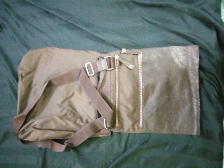 Leather zipper bag