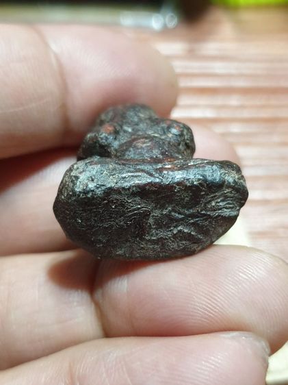 พระสมเด็จรุ่นเสาร์ 5 หลวงพ่อรวยวัดตะโกปี 40 กับ พระปิดตาพิมพ์หลวงปู่เอี่ยมวัดสะพานสูง พอกครั่งไม่ทราบว่ารับผิดที่ออก ให้ 2 องค์ 500 บาท รูปที่ 5