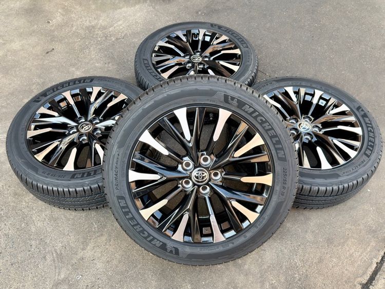 ล้อแม็กNew Toyota Alphard Sc40 19"ยางปี26 รูปที่ 2