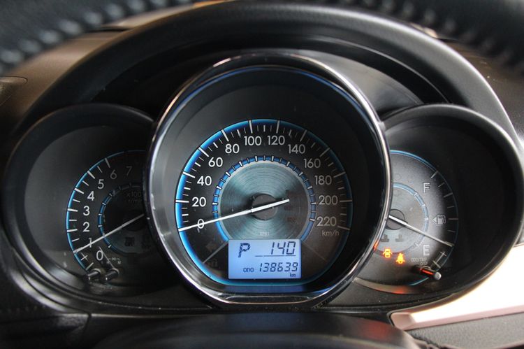 Toyota Vios 2017 1.5 G Sedan เบนซิน ไม่ติดแก๊ส เกียร์อัตโนมัติ ดำ รูปที่ 4