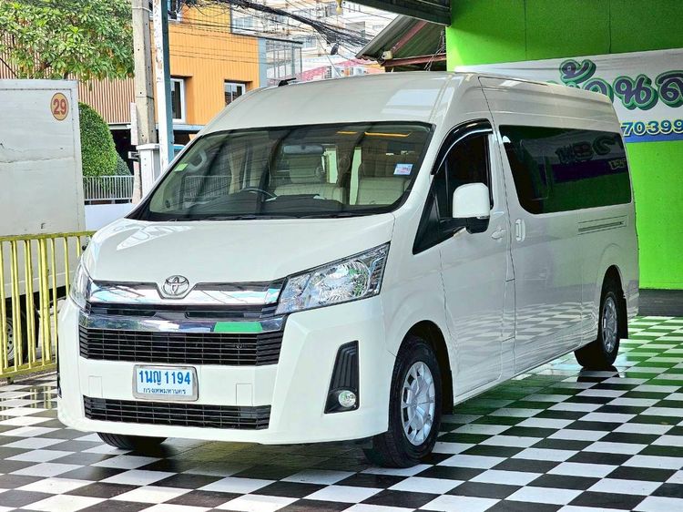 Toyota Commuter 2023 2.8 Van ดีเซล ไม่ติดแก๊ส เกียร์อัตโนมัติ ขาว รูปที่ 3