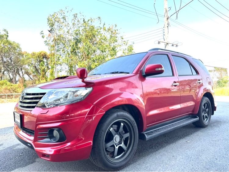 Toyota Fortuner 2013 3.0 V 4WD Utility-car ดีเซล ไม่ติดแก๊ส เกียร์อัตโนมัติ แดง รูปที่ 2