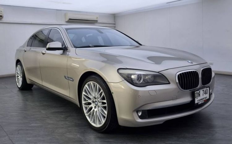 BMW Series 7 2011 740Li Sedan เบนซิน เกียร์อัตโนมัติ บรอนซ์ทอง รูปที่ 2