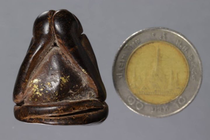 พระเครื่อง รูปที่ 9