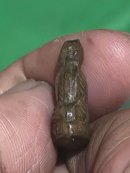 รูปเหมือนปั๊มหลวงพ่อพรหมวัดช่องแครุ่นแม่ชีกุหลาบ เนื้อทองระฆัง2516 รูปที่ 2