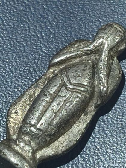 พระพุทธพิมพ์ยืนปิดตาหลวงปู่รอดวัดโคนอนหาชมยากครับ รูปที่ 3