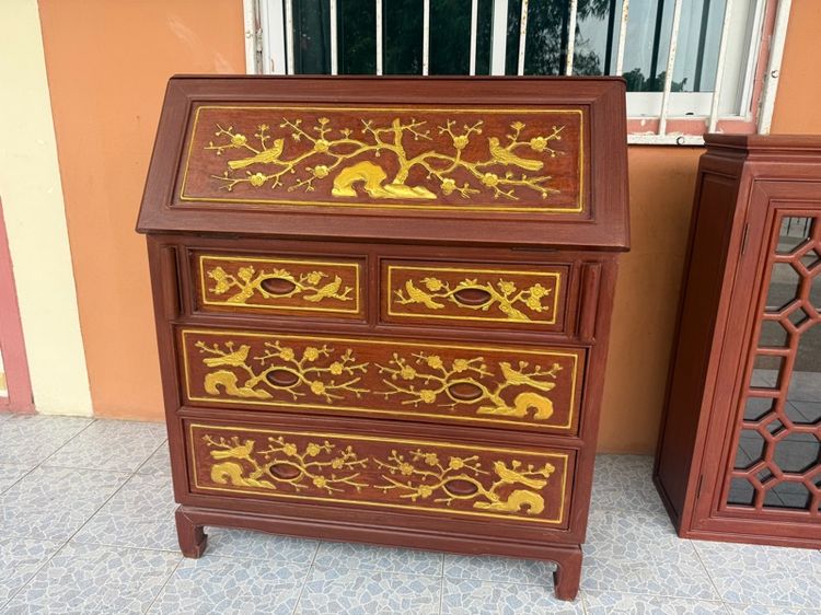 ตู้ไม้สัก