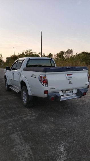 รถ Mitsubishi Triton 2.5 Plus GLS สี ขาว