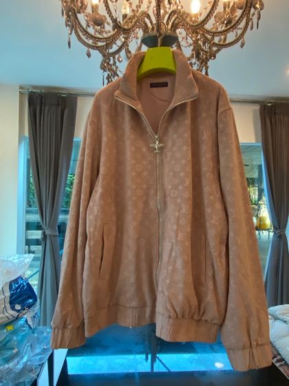 หลุยส์วิตตอง (ติดจองค่ะ)เสื้อคลุมแจ๊กแกต เนื้อผ้าหนังชามัวร์ สภาพใหม่เอี่ยม รูปที่ 5