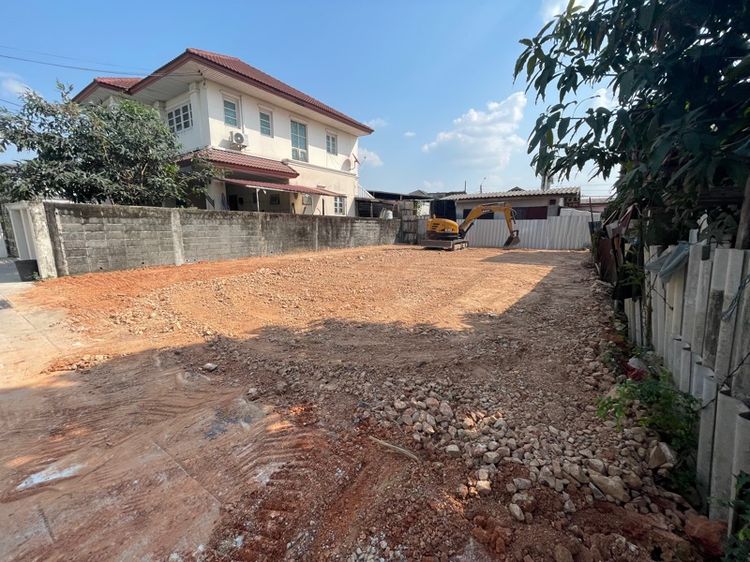 ไม่ใช่ ให้เช่าที่ดินถมแล้ว 50 ตรว. พัฒนาชนบท 3 (ซอยมณี 2) ทำเลดี รูปที่ 4