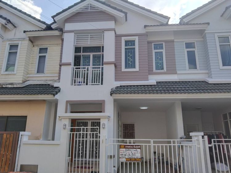 ขายทาวน์เฮาส์ 2 ชั้น โครงการสิรภัทร 2 นนทบุรี ทำเลดี เดินทางสะดวก ใกล้สถานีรถ ไฟฟ้าสายสีม่วง