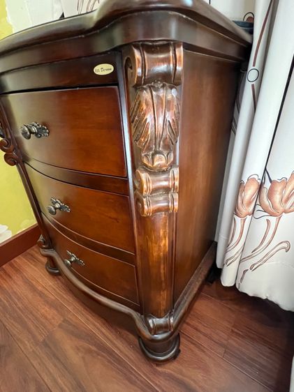 ตู้ข้างเตียงมือสองสภาพเหมือนใหม่ รูปที่ 2