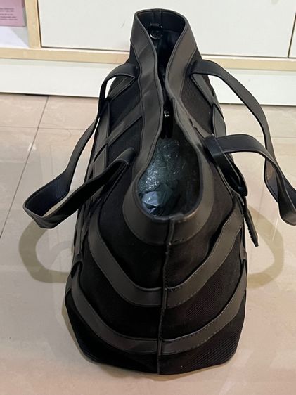 กระเป๋าสะพายแบรนด์มือสอง รูปที่ 2