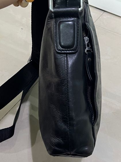 กระเป๋าสะพายหนังแท้งานแบรนด์สภาพใหม่ รูปที่ 3