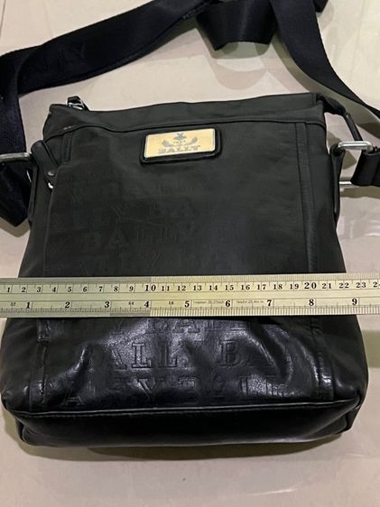 กระเป๋าสะพายหนังแท้งานแบรนด์สภาพใหม่ รูปที่ 7