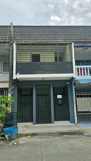 ขายทาวน์เฮาส์ 2 ชั้น ม.อมรพันธ์ 9 ซ.เสนานิคม 1 ลาดพร้าว ทำเลดี เดินทางสะดวก ใกล้ BTS เสนานิคม 