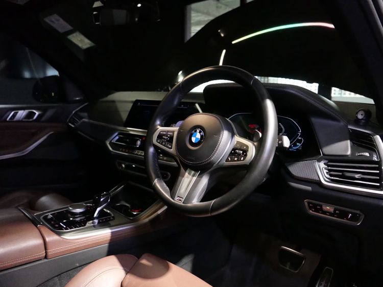 BMW X5 2022 3.0 xDrive45e M Sport 4WD Sedan ปลั๊กอินไฮบริด (PHEV) ดำ รูปที่ 4