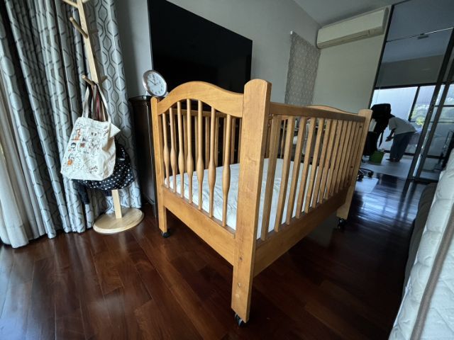 เตียงเด็กไม้แท้ รูปที่ 4