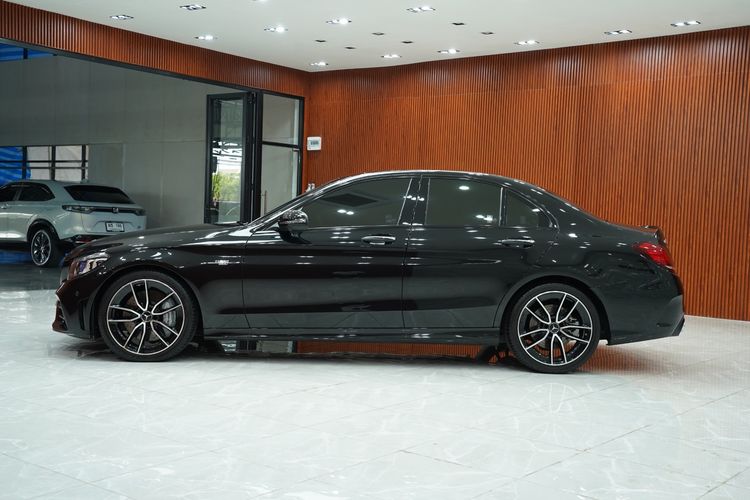 Mercedes-Benz C-Class 2020 C43 Sedan เบนซิน เกียร์อัตโนมัติ ดำ รูปที่ 4