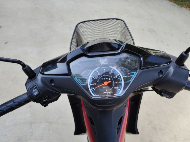 ขาย Honda wave 110i สีดำ แดง สตาร์ทมือรุ่น ปี 2023  รูปที่ 2