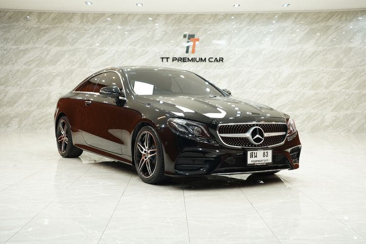 Mercedes-Benz E-Class 2018 E300 2.0 AMG Dynamic Sedan เบนซิน เกียร์อัตโนมัติ ดำ